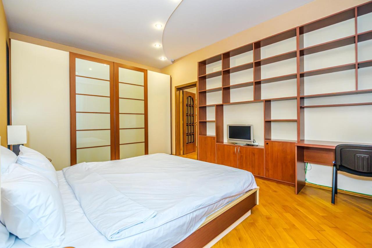 Vip Apartamen Nizami Street Apartment บากู ภายนอก รูปภาพ