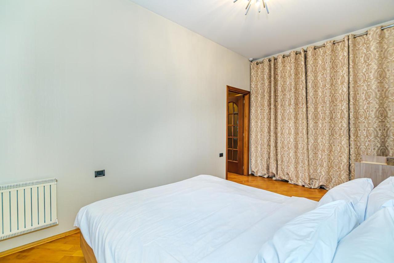 Vip Apartamen Nizami Street Apartment บากู ภายนอก รูปภาพ