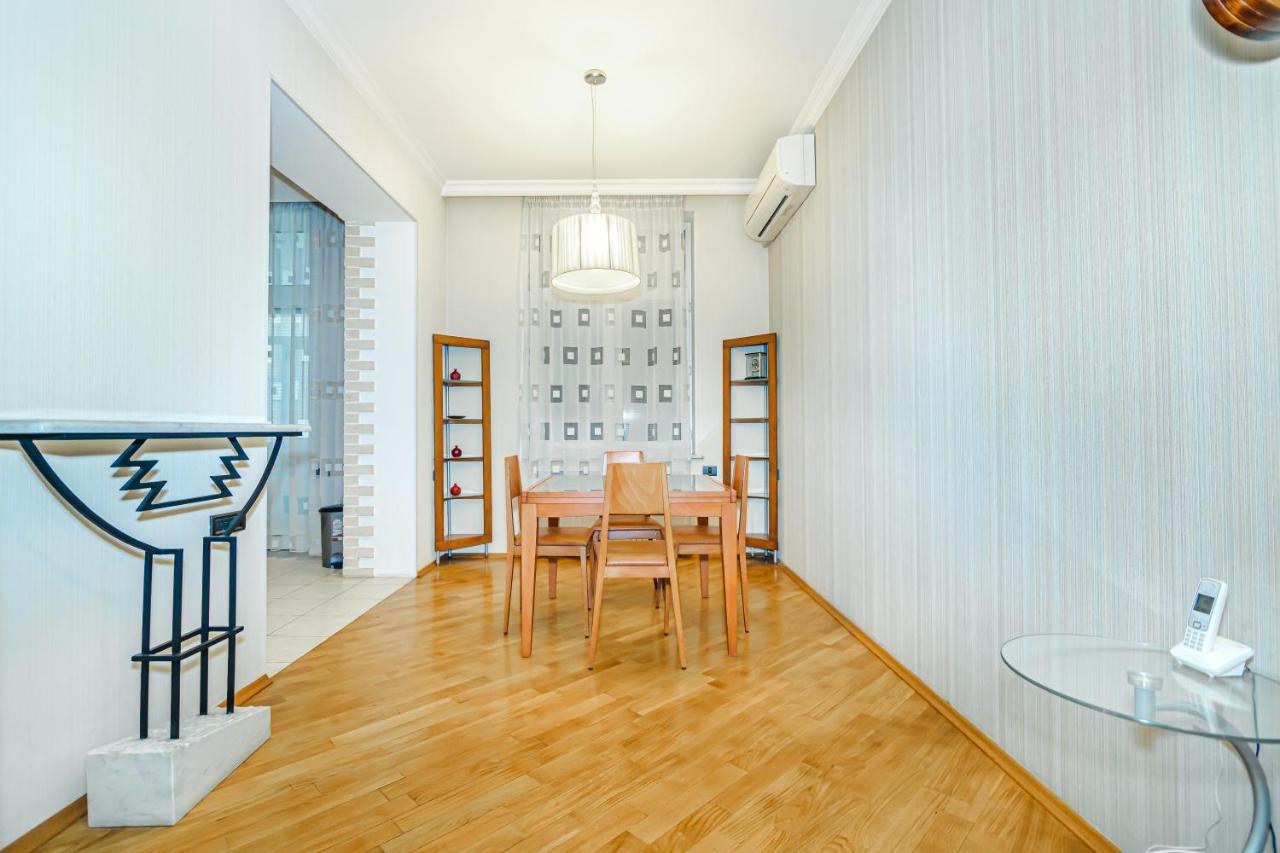 Vip Apartamen Nizami Street Apartment บากู ภายนอก รูปภาพ