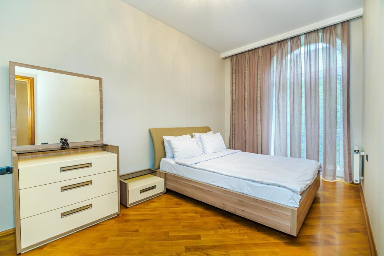 Vip Apartamen Nizami Street Apartment บากู ภายนอก รูปภาพ