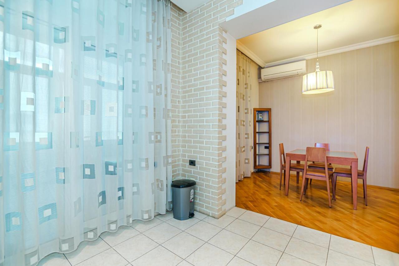 Vip Apartamen Nizami Street Apartment บากู ภายนอก รูปภาพ